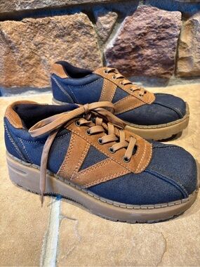 NWOT Riverstone Vintage Women's Denim and Tan Casual Lace-Up Sneakers, size 8